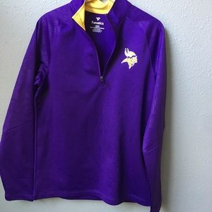 Vikings Fanatics 3/4 zip long sleeve shirt size M